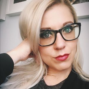 Meet your Posher, Jennifer
